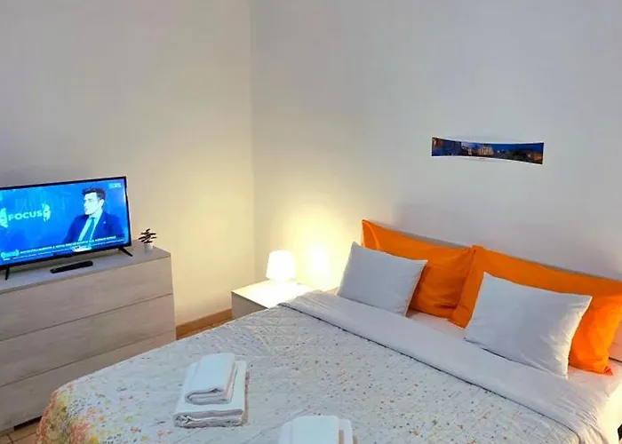Martienez Room's